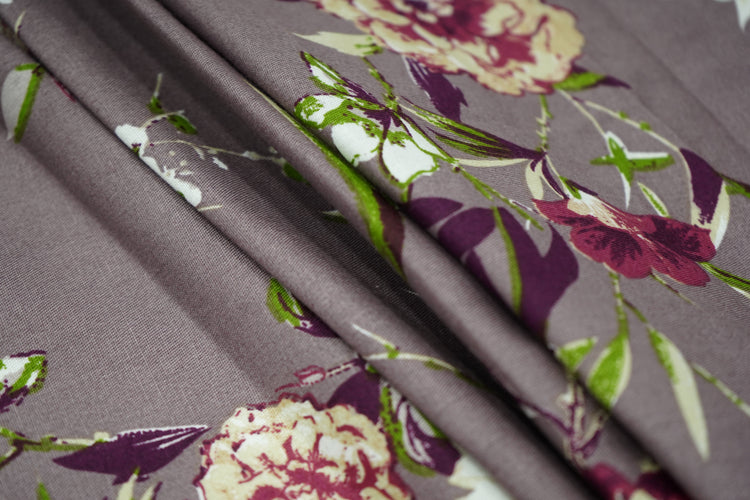 Carnation Floral Print Custom Bed Sheet Set in Shades of Brown and Burgundy