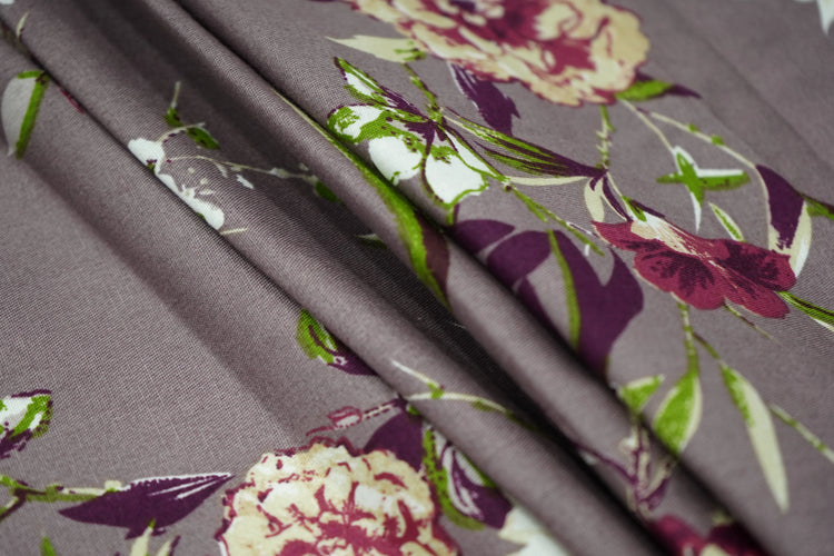 Carnation Floral Print Custom Bed Sheet Set in Shades of Brown and Burgundy