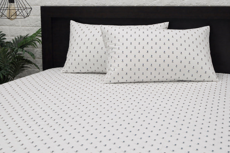 Little Buds Bed Sheet Set in White and Blue