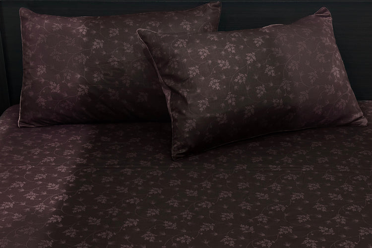Fading Night Ombre Custom Bed Sheet Set in Shades of Maroon