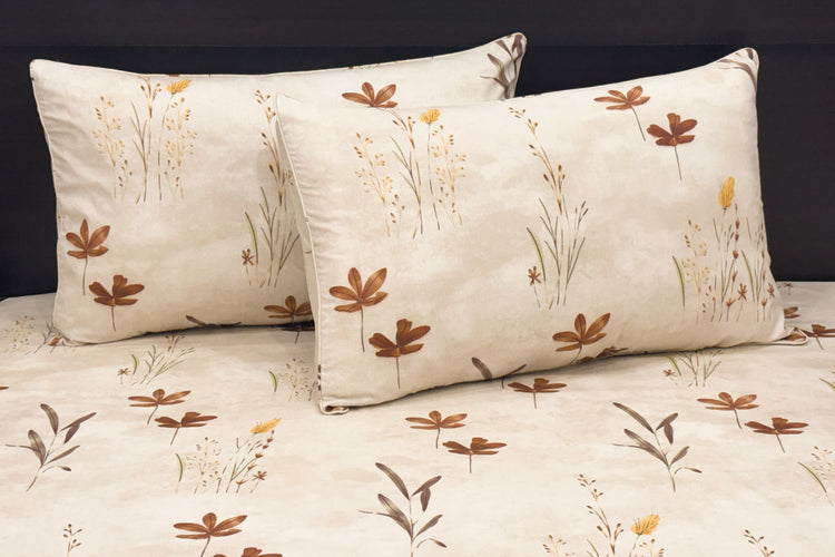 pink cotton bedsheets with floral and leaf printed and matching pillows 1 .