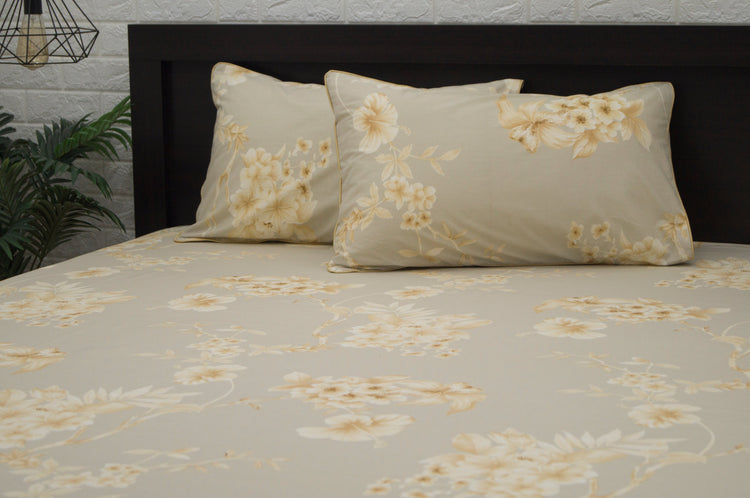 Blooming Floral Print Custom Bed Sheet Set in Shades of Beige and Yellow