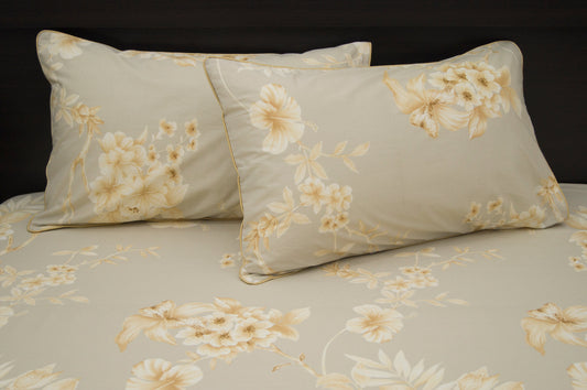 Blooming Floral Print Custom Bed Sheet Set in Shades of Beige and Yellow