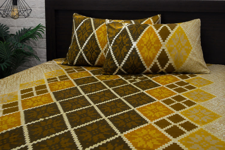 Mosaic Wall Custom Bed Sheet Set in Yellow