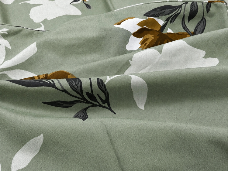 Amelia Bloom Custom Bed Sheet Set in Light Green