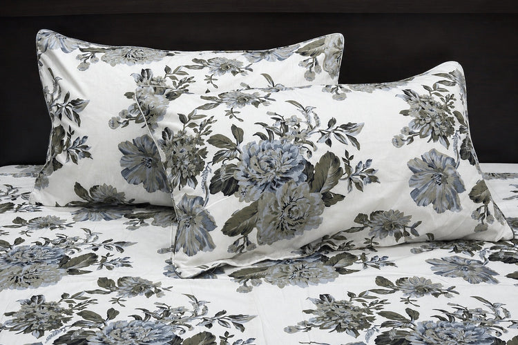 Ash Dreams Bed Sheet Set in Shades of White and Blue