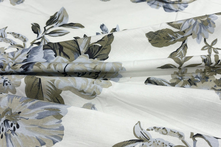 Ash Dreams Bed Sheet Set in Shades of White and Blue