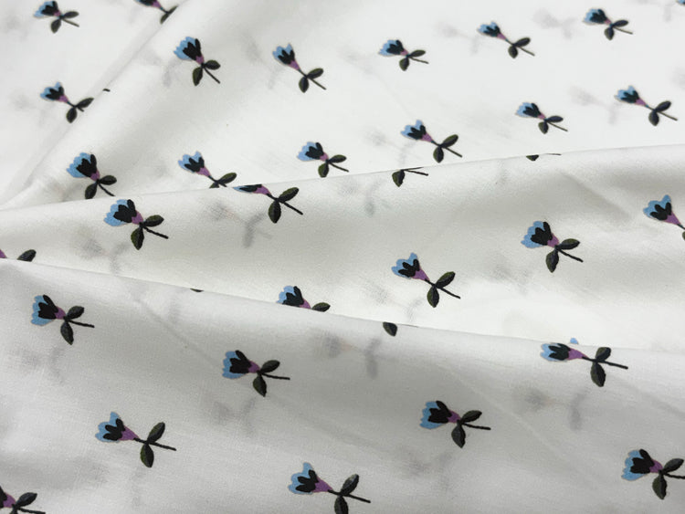 Little Buds Bed Sheet Set in White and Blue