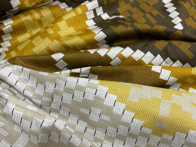Mosaic Wall Custom Bed Sheet Set in Yellow