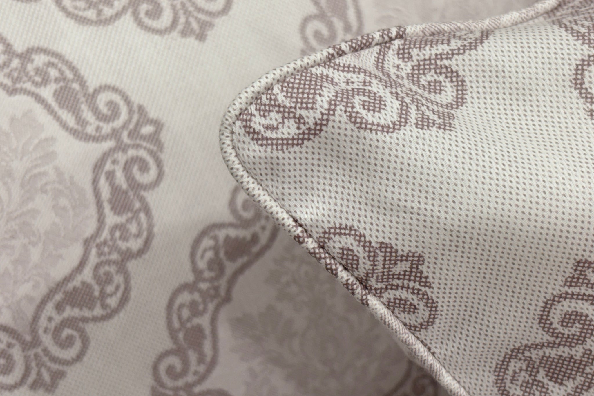 400TC Medallion Print Custom Bed Sheet Set in Shades of Grey and Pink