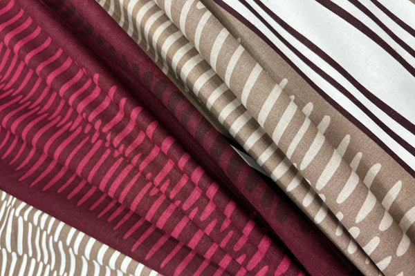 Urban Lines Custom Bed Sheet Set in Shades of Grey and Red