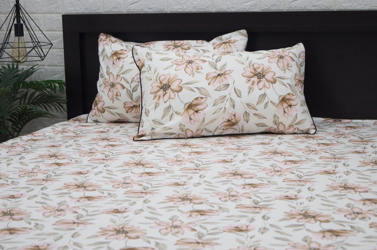 Floral Blossoms Print Custom Bed Sheet Set in Pink